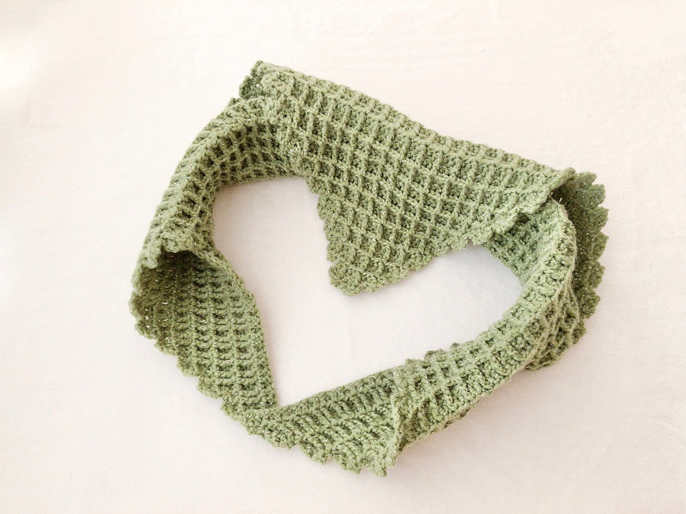 縁編みいらず♪ワッフル編みの三角ショールの編み方