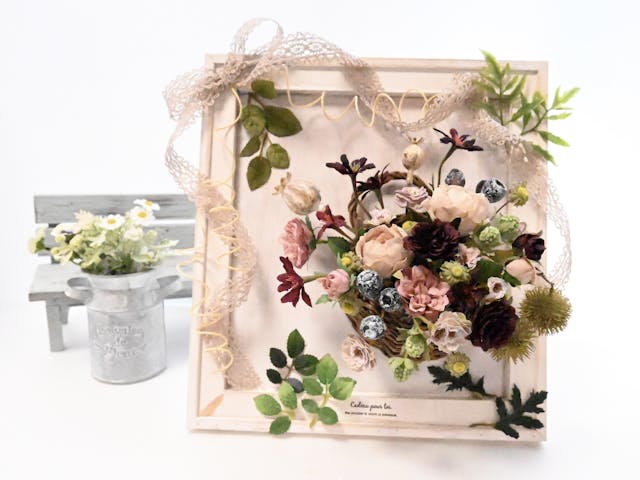 秋風に揺れる森の花あそび