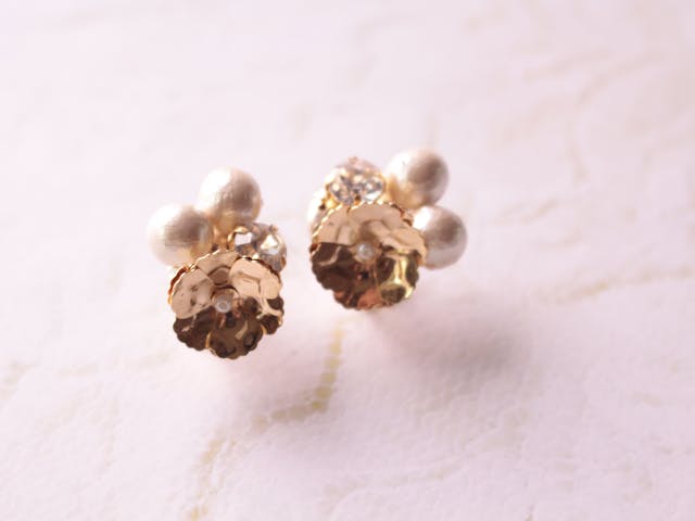 コットンパールとお花の耳飾りの作り方