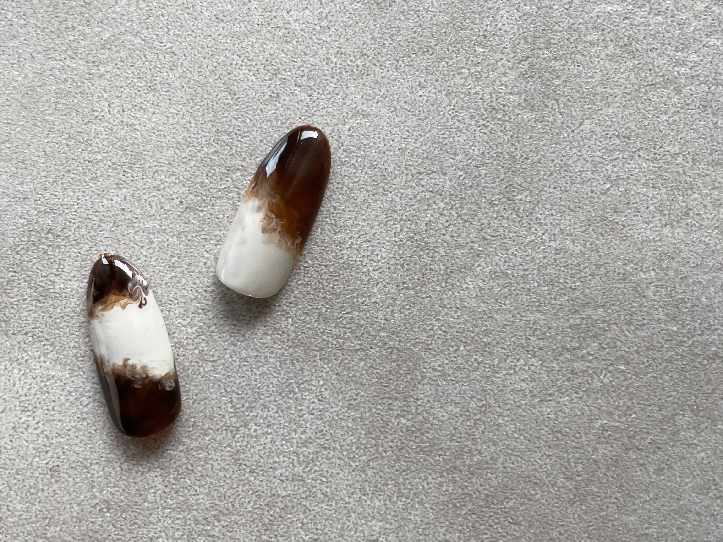 【超簡単】誰でもできる "カフェラテネイル" のやり方