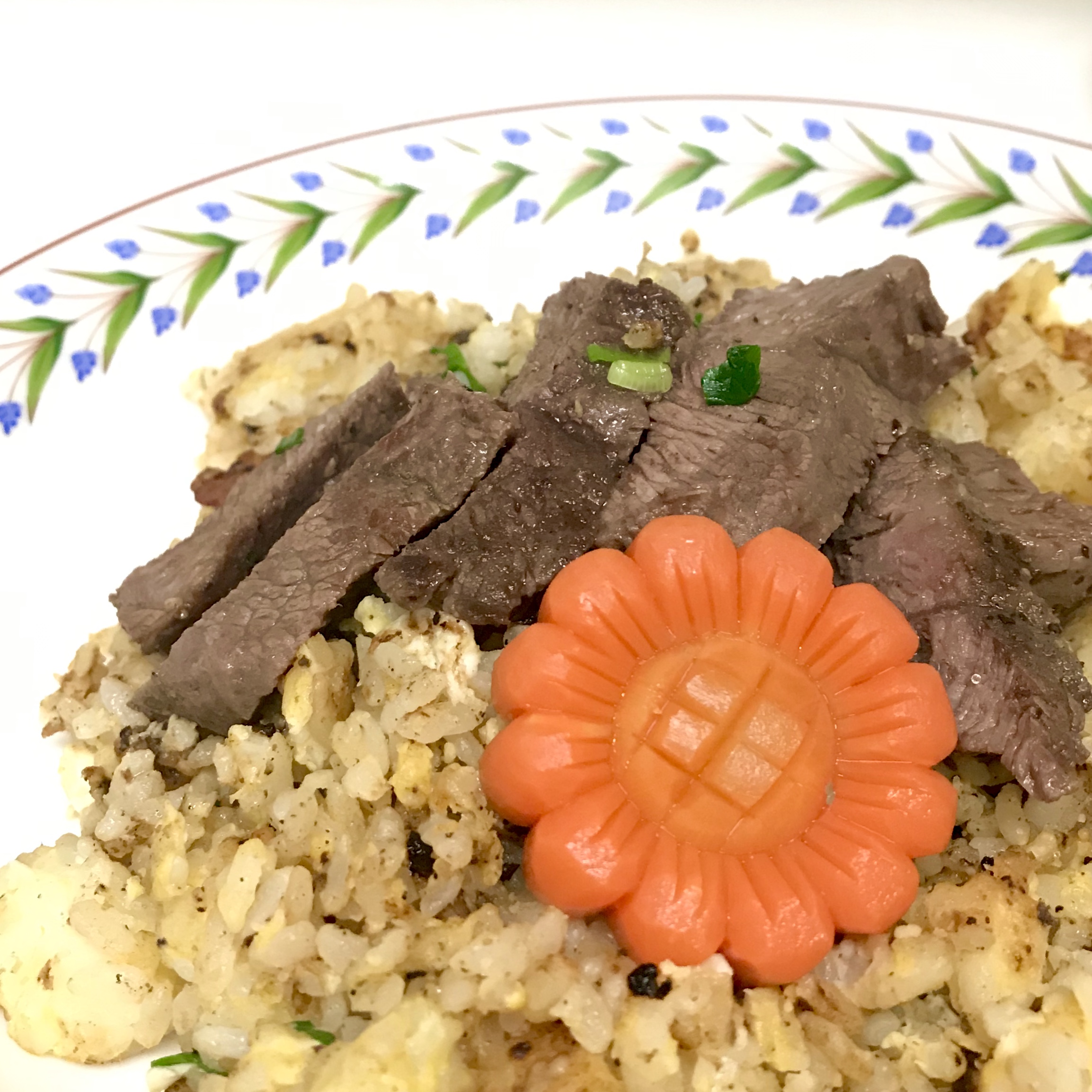 人参で作る ヒマワリの花の紹介画像1