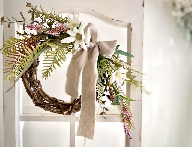 ワイヤーで束ねる「ナチュラルリース」