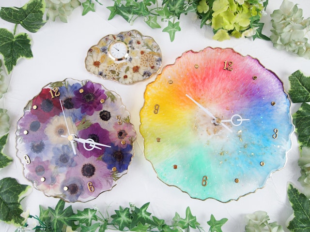 1回完結レッスン】2液性レジンを使った時計の作り方 | FANTIST