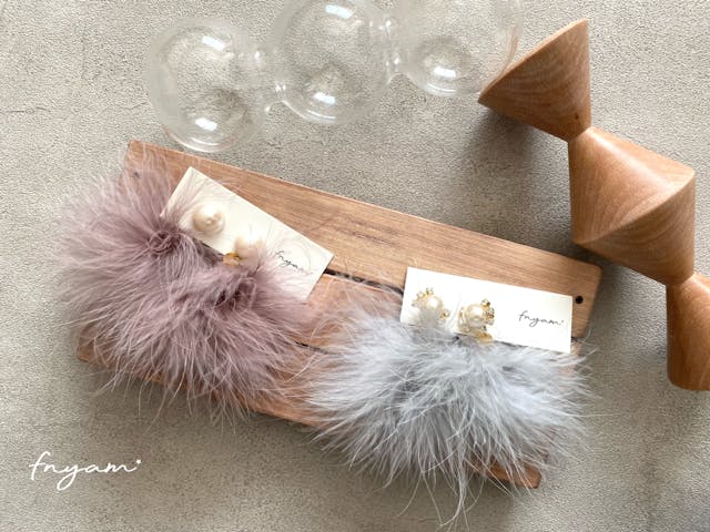 【限定価格】マラボーをカットして作るふわふわキャッチ(ピアス/イヤリング)