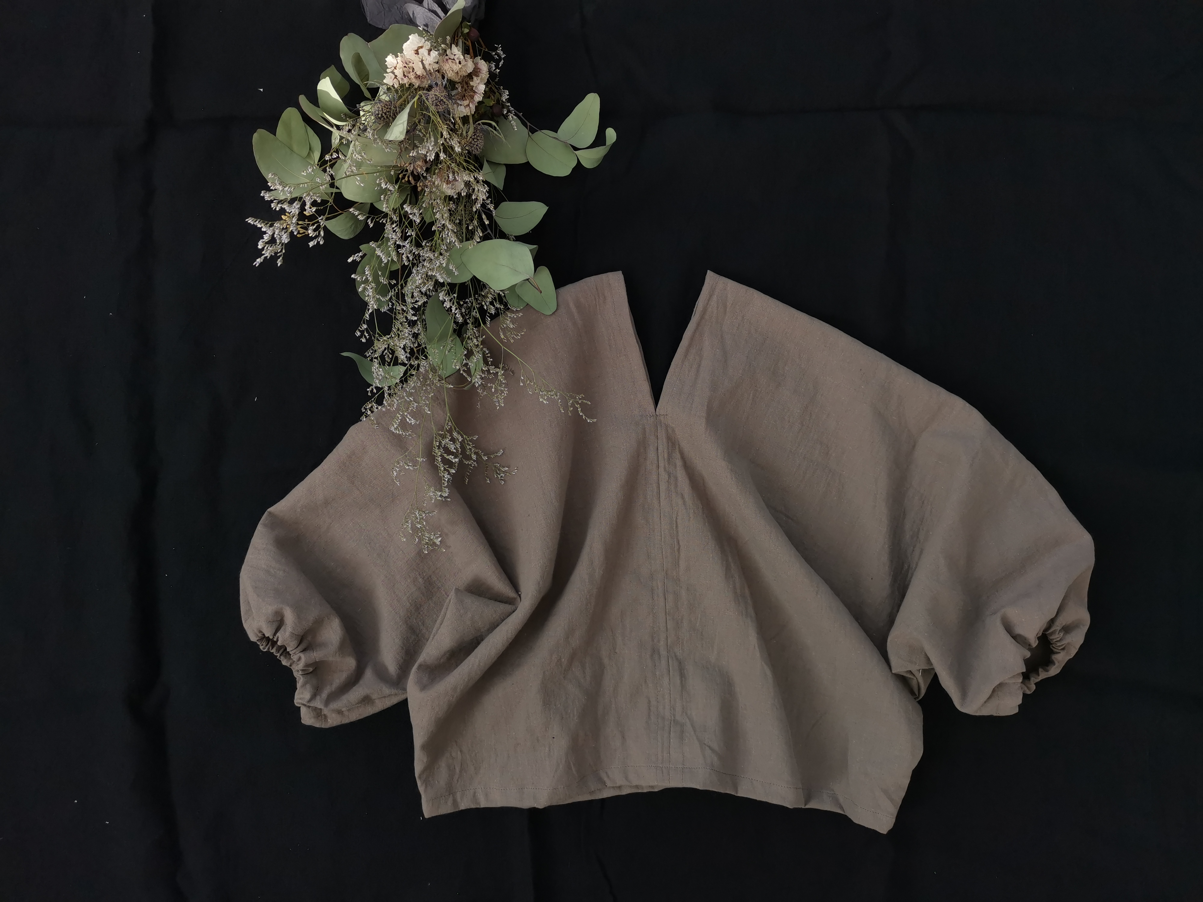 生地耳をつかった　簡単kids ふんわり袖Vネック