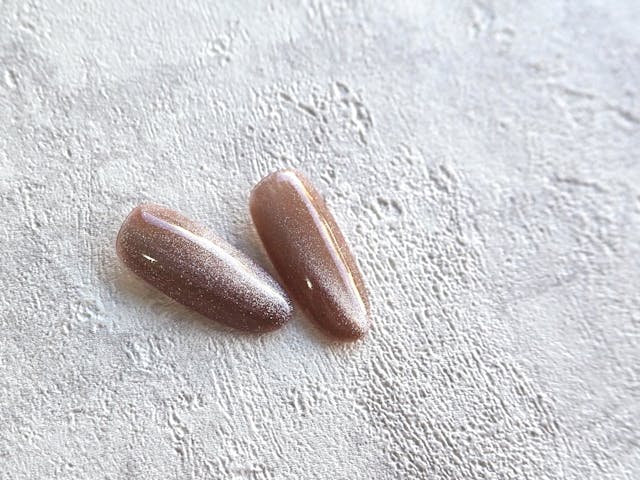 【簡単ひと手間】自爪が透けないマグネットネイルのやり方