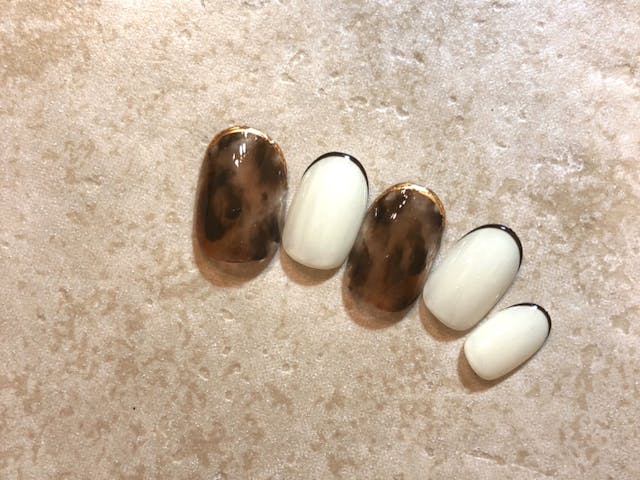 平筆のみでニュアンスレオパード