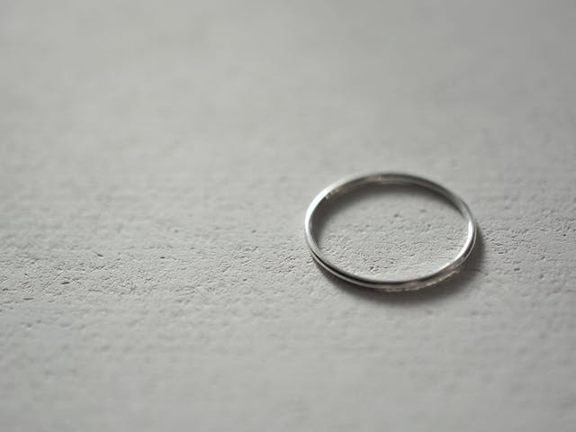 華奢なシンプルリングの作り方
