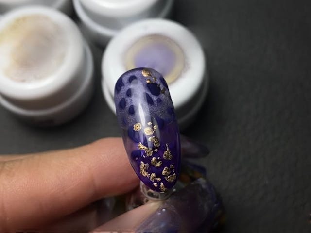 【 奥行レオパードネイルのやり方】