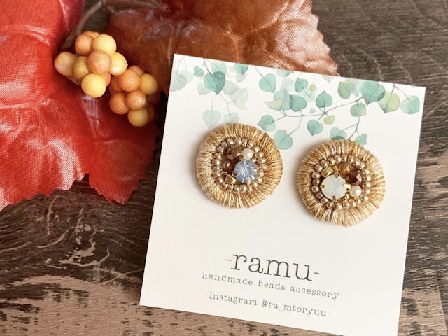 ビーズ刺繍ピアスの作り方