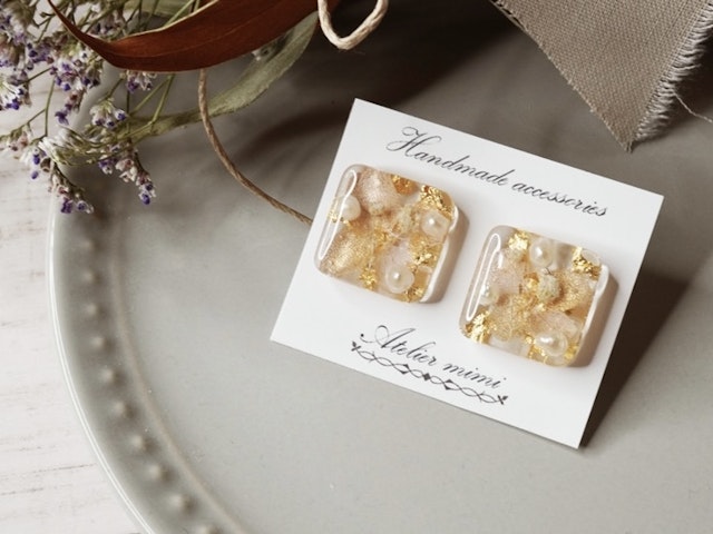 レジンで作る紫陽花ピアス