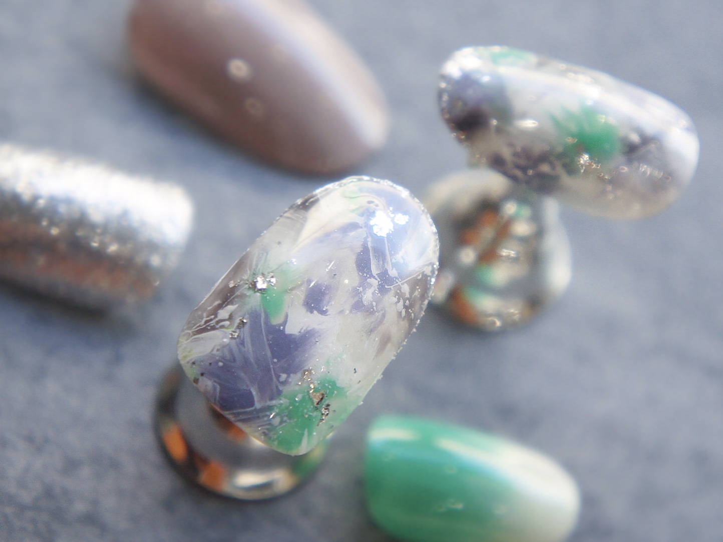 簡単！個性派マーブルネイルのやり方