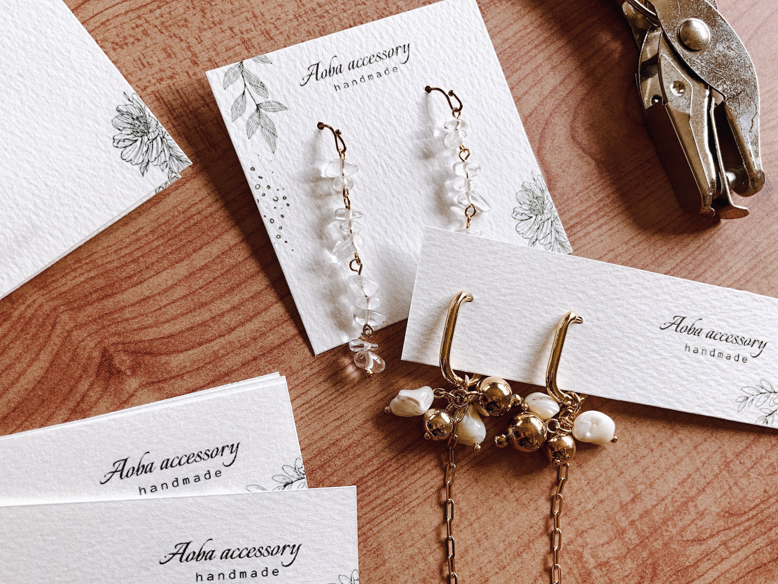 アクセサリー台紙の紙選びと製作のポイント