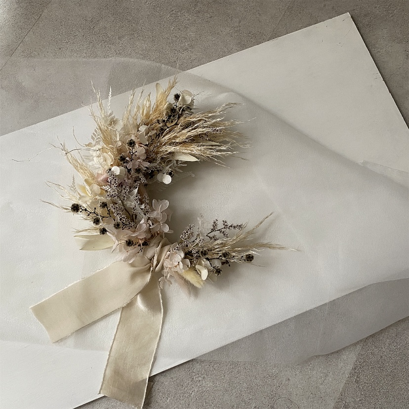 ワイヤーなしで作れる三日月リース♪