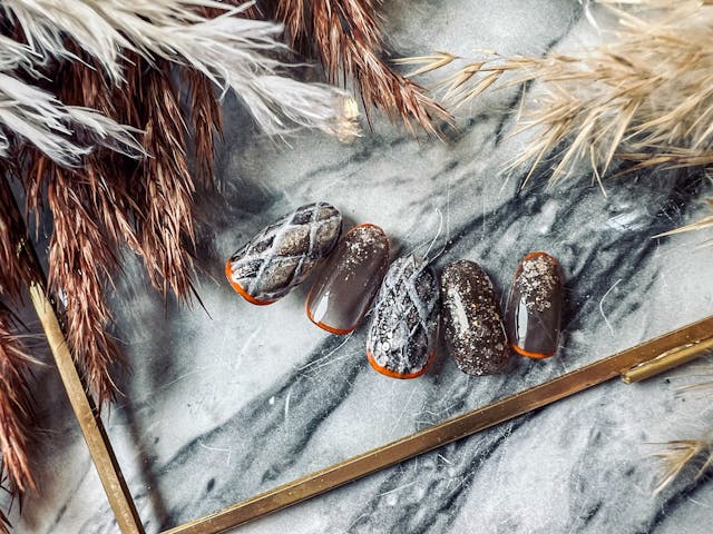 パイソンネイル