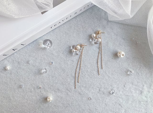 ぷるぷるチェーンピアス/イヤリング 