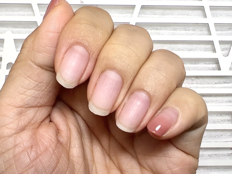 爪を傷めずにジェルオフする方法