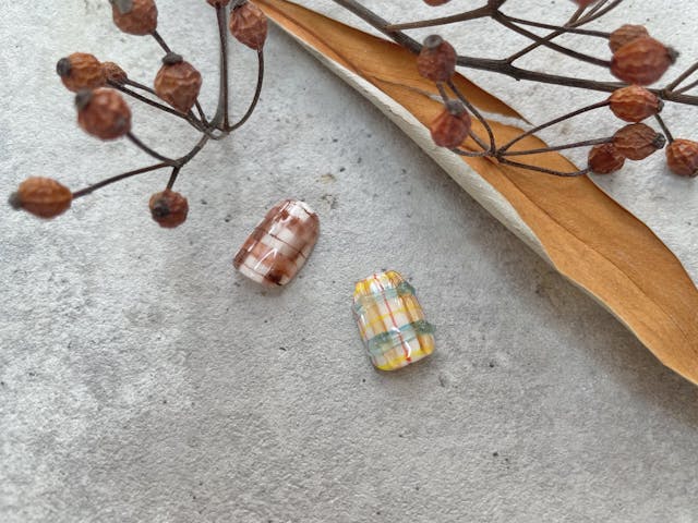 水彩・ぽこぽこチェックネイル のやり方