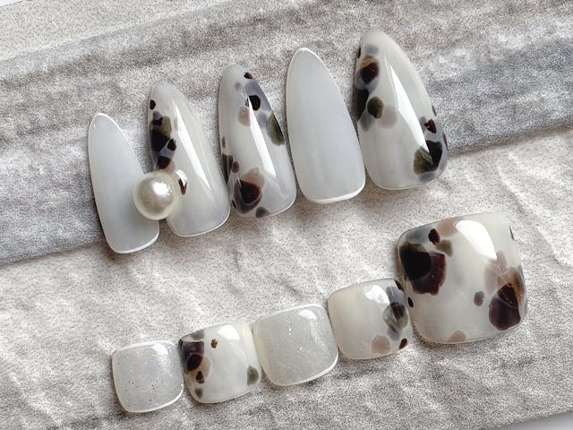 【雑誌掲載デザイン】michiko流白べっ甲ネイルのやり方