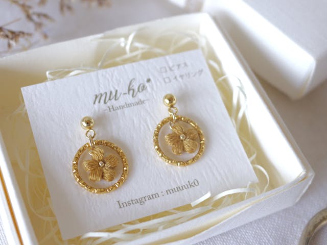 小花の一粒リング