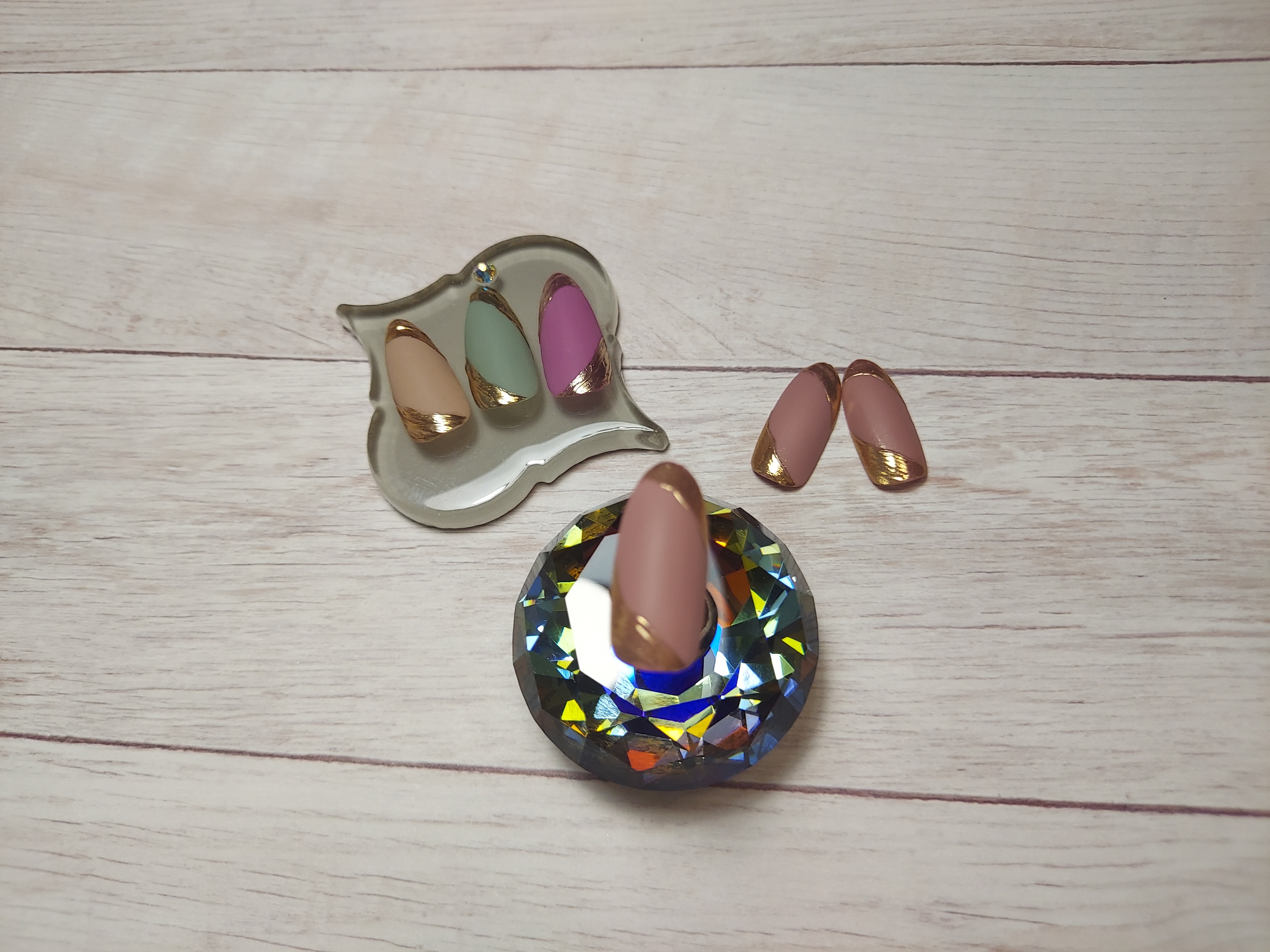 ミラーネイルを綺麗に仕上げるコツ