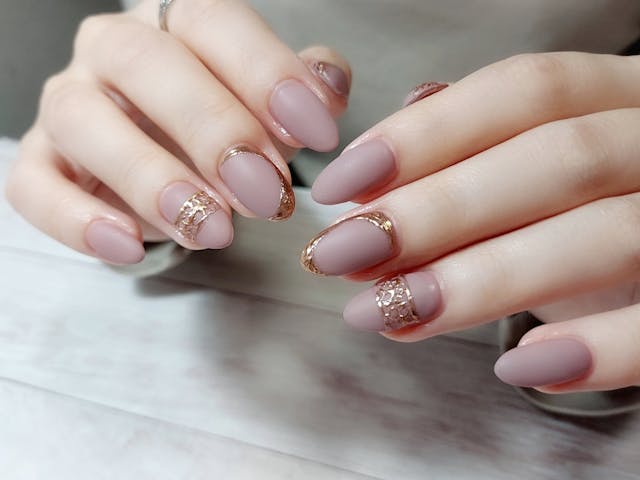 ミラーネイルのクオリティーをあげます！！