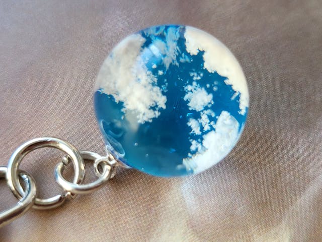 張り合わせモールドを使った綺麗な青空