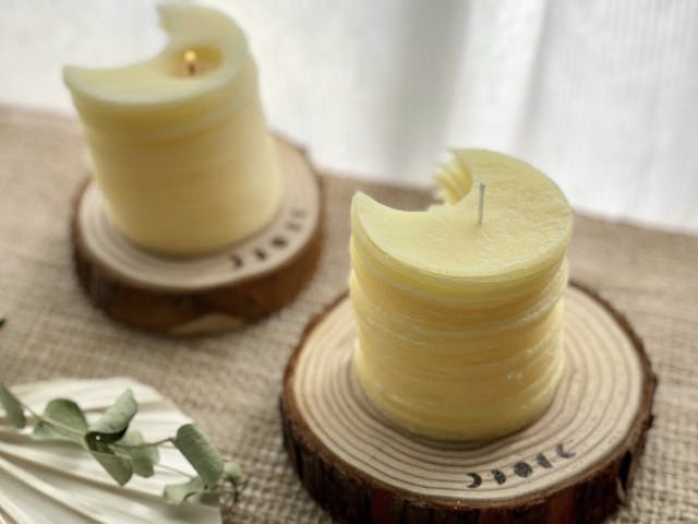 三日月キャンドルの作り方