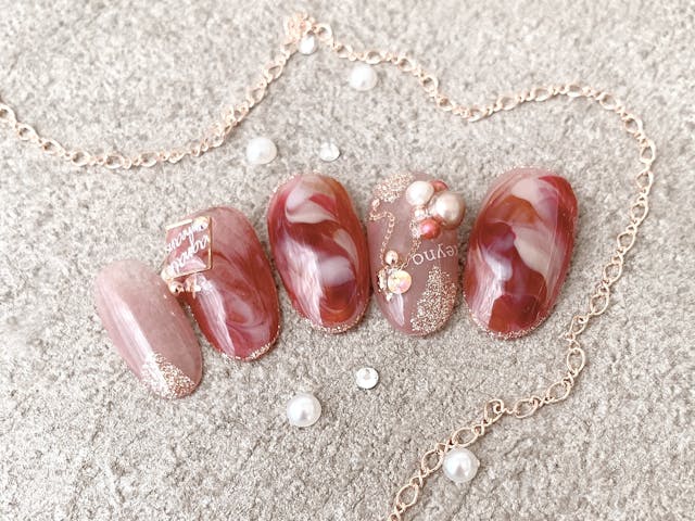 時短♥︎冬におすすめな【赤ニュアンスネイル】のやり方