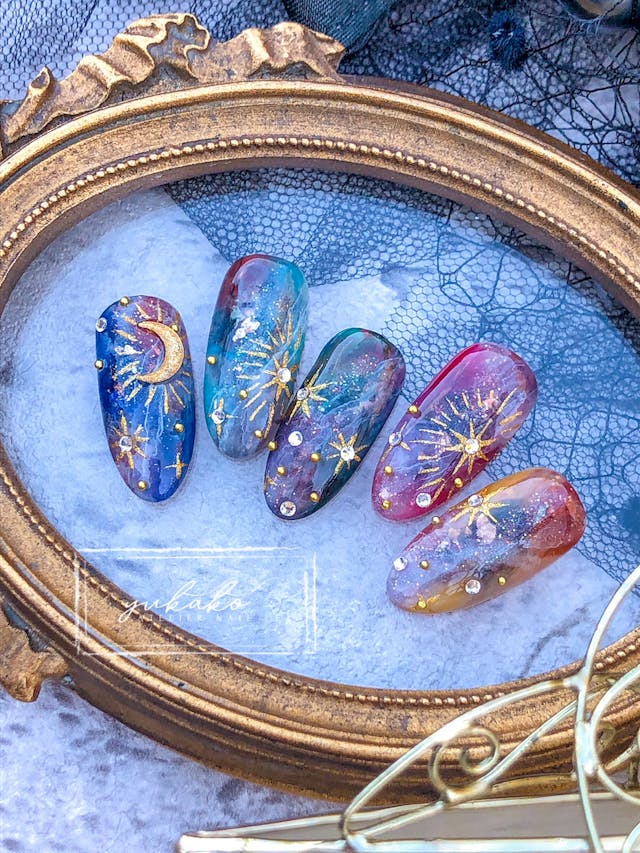 𝚂𝚑𝚒𝚗𝚎 𝚘𝚏 𝚝𝚑𝚎 𝚖𝚘𝚘𝚗