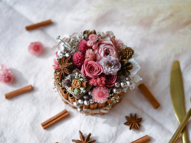 思わず食べたくなるフラワーケーキ