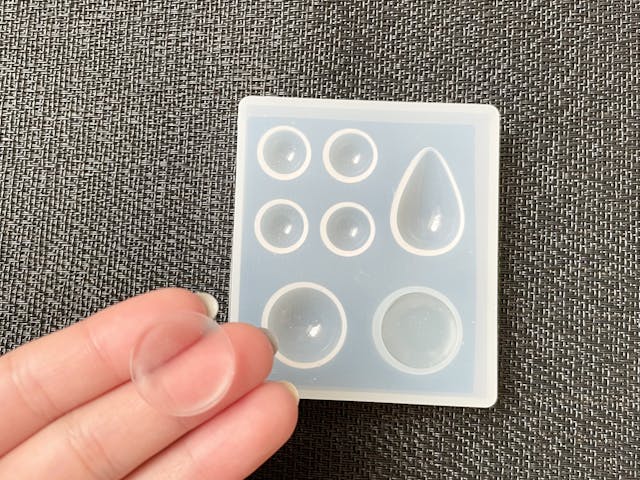 【レジン】基本のモールドを使った作り方