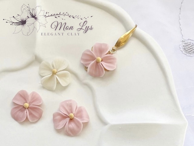 【初級】4枚花弁❇︎お花パーツの作り方の紹介画像1