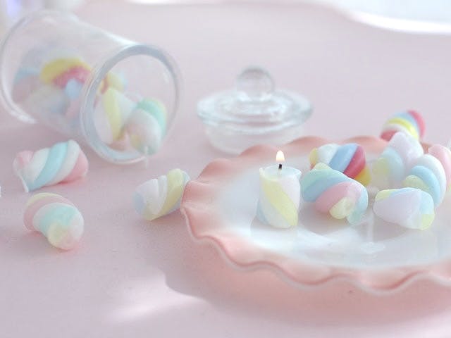 パステルカラーがかわいいマシュマロキャンドルの作り方