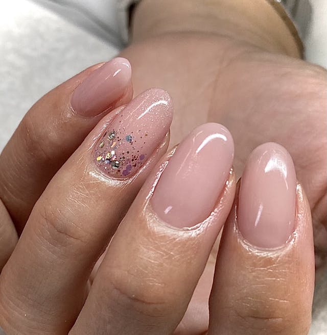 シンプルを極めて強みに！ベース〜ワンカラー仕上げの塗り方