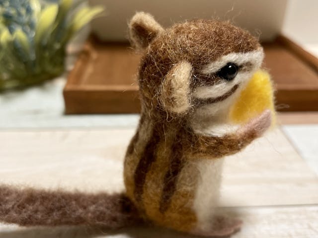 羊毛フェルトリスの作り方　ステップ②