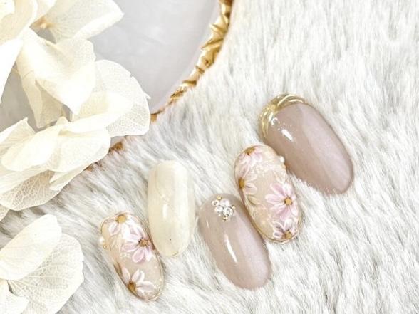 繊細フラワーネイルのやり方