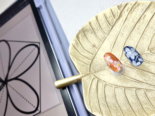 ネイルアート講座①絵が苦手な人のためのお花アート