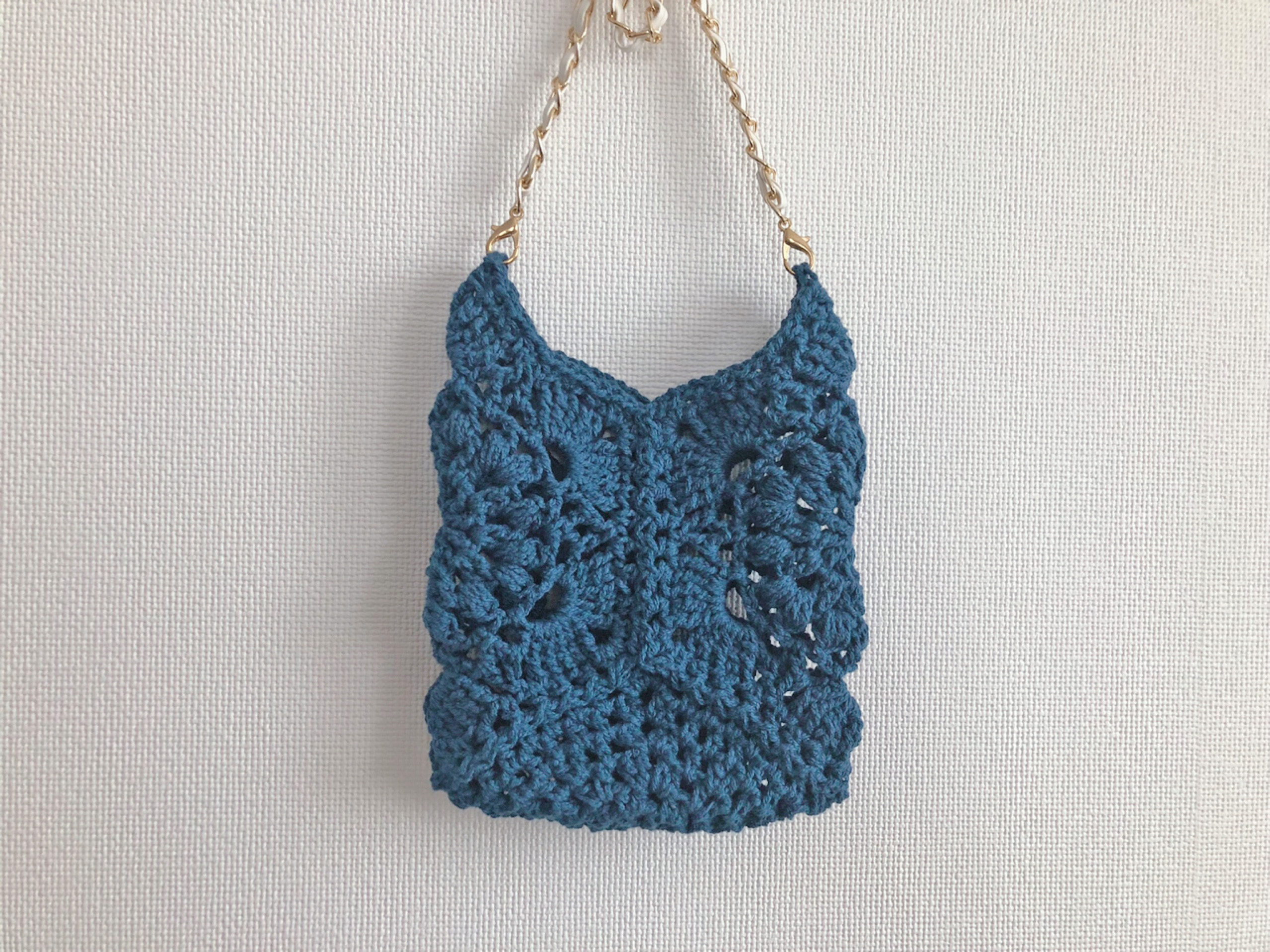 【PDF編み図付き】六角形モチーフ繋ぎのサコッシュの作り方