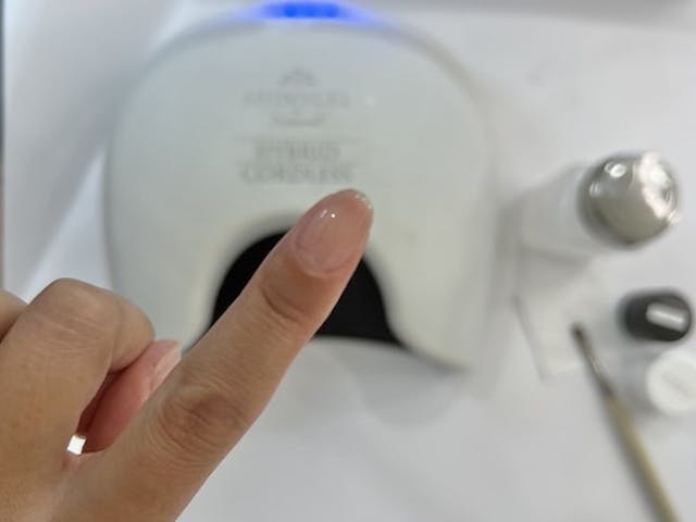 ネイル初心者向け　失敗しないジェルを塗る方法