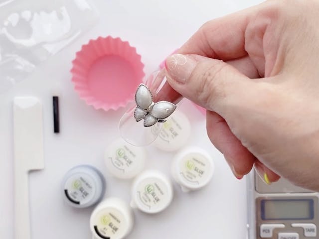 ■□　パピヨンリングを作りながらwGlue proが学べます　□■