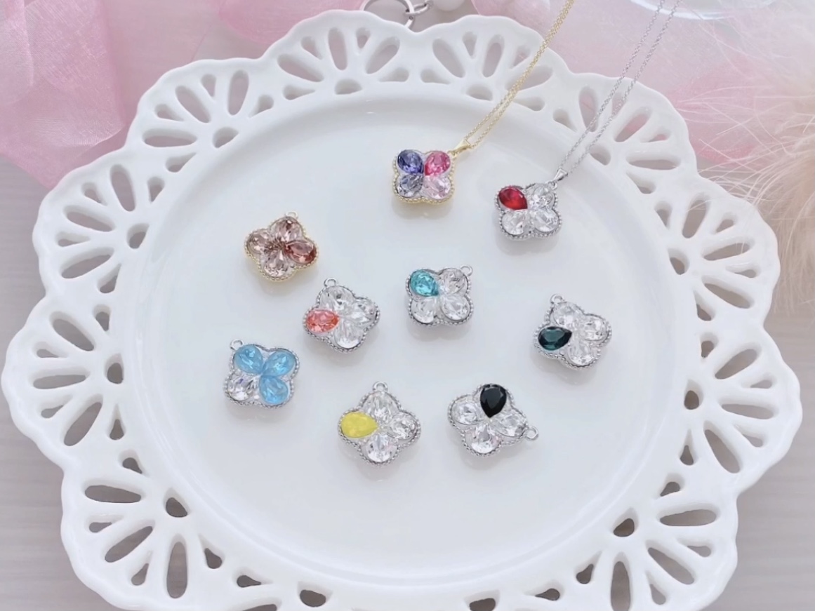 【 ラッキークローバーの作り方 】〜ラッキークローバを作りながらグルーデコの基礎を学べます〜