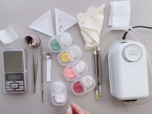 【 ラッキークローバー 】