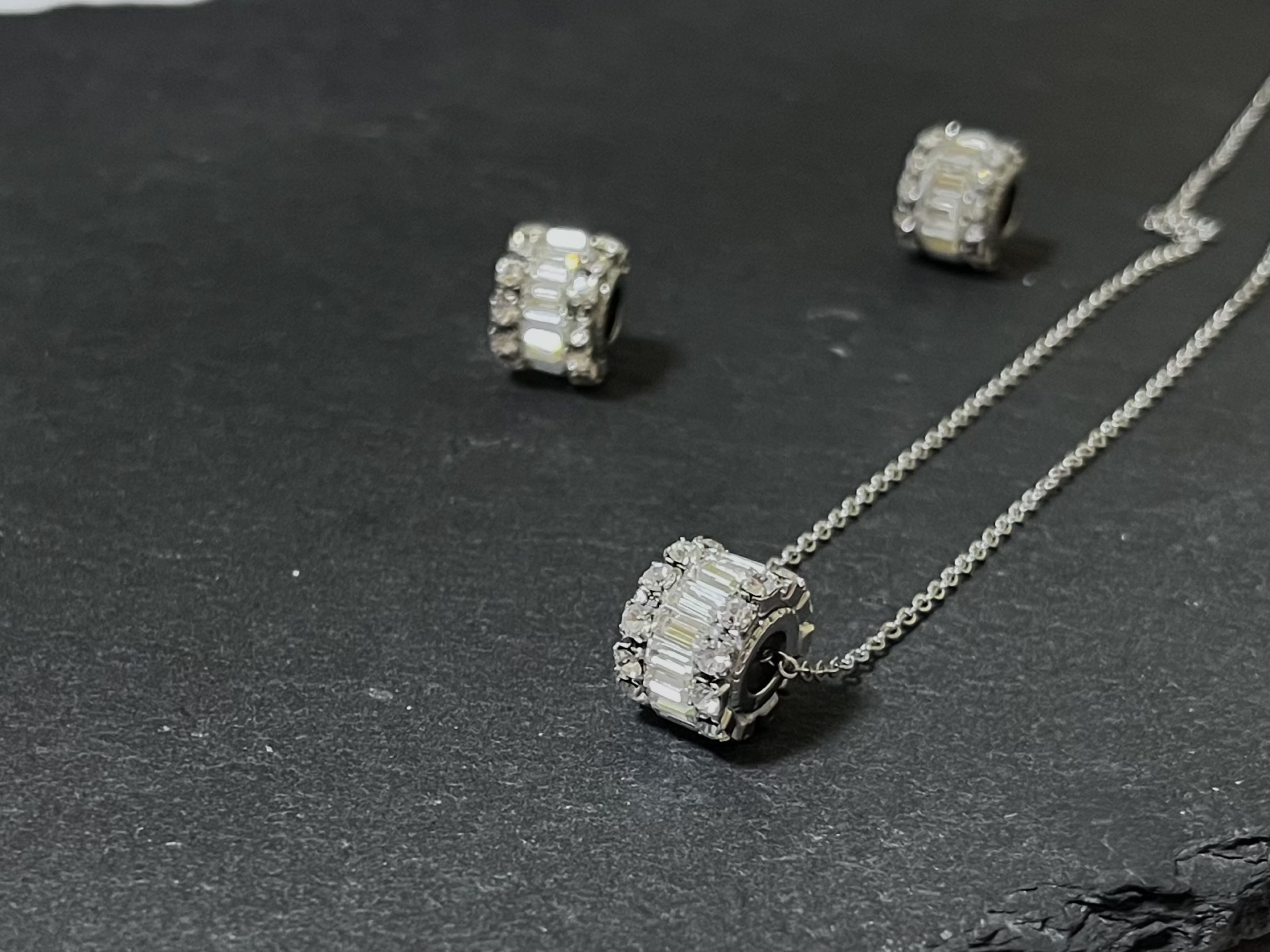 Brilliant cercle(ブリリアントセルクル)ネックレスの紹介画像1