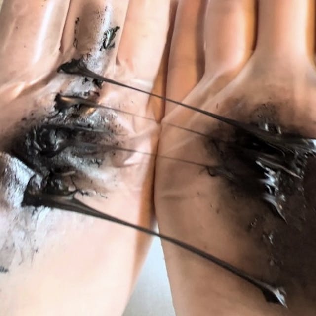 今さら聞けないグルーの計り方の基本と混ぜ方について