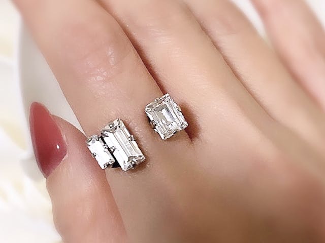 SQUARE W Head ring