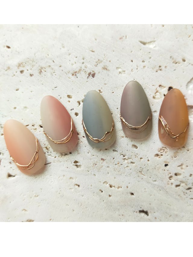 大人可愛いふんわり縦グラデーションネイルのやり方