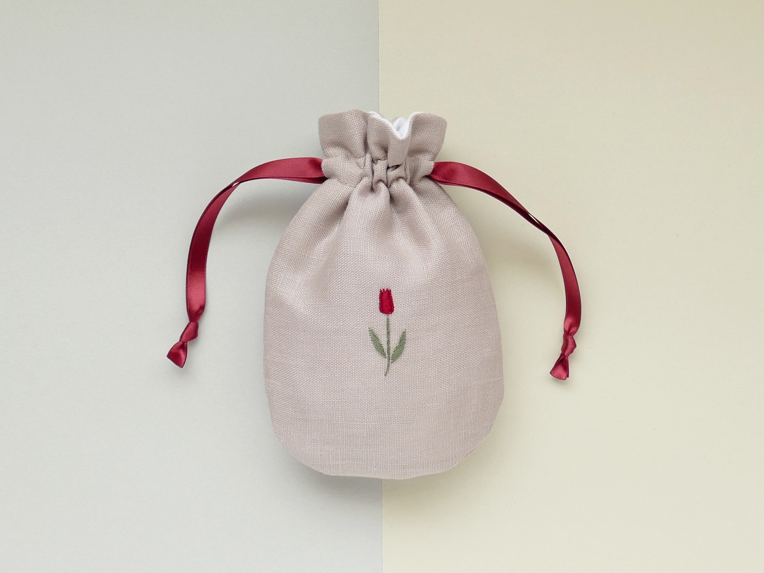 チューリップの刺繍方法と巾着への仕立て方レッスン