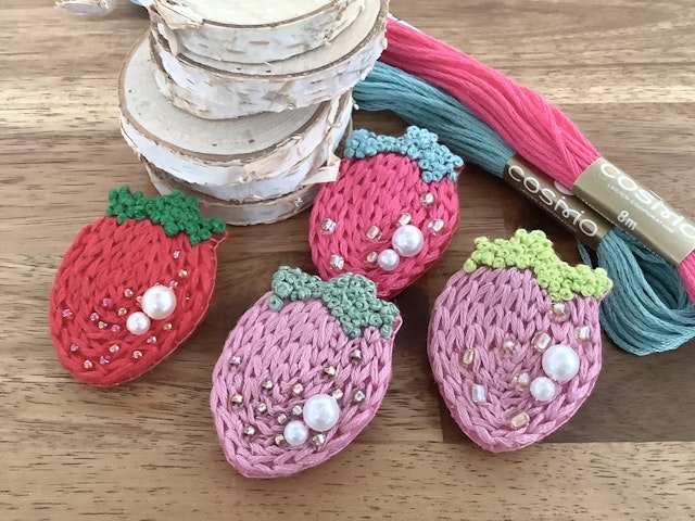 初めての刺繍ブローチの作り方 ~可愛くてhappyなイチゴのブローチ編~の紹介画像1