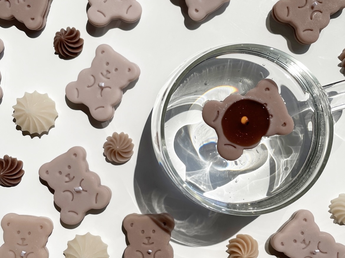 灯すとキラキラ溢れる「クマクッキー」の作り方
